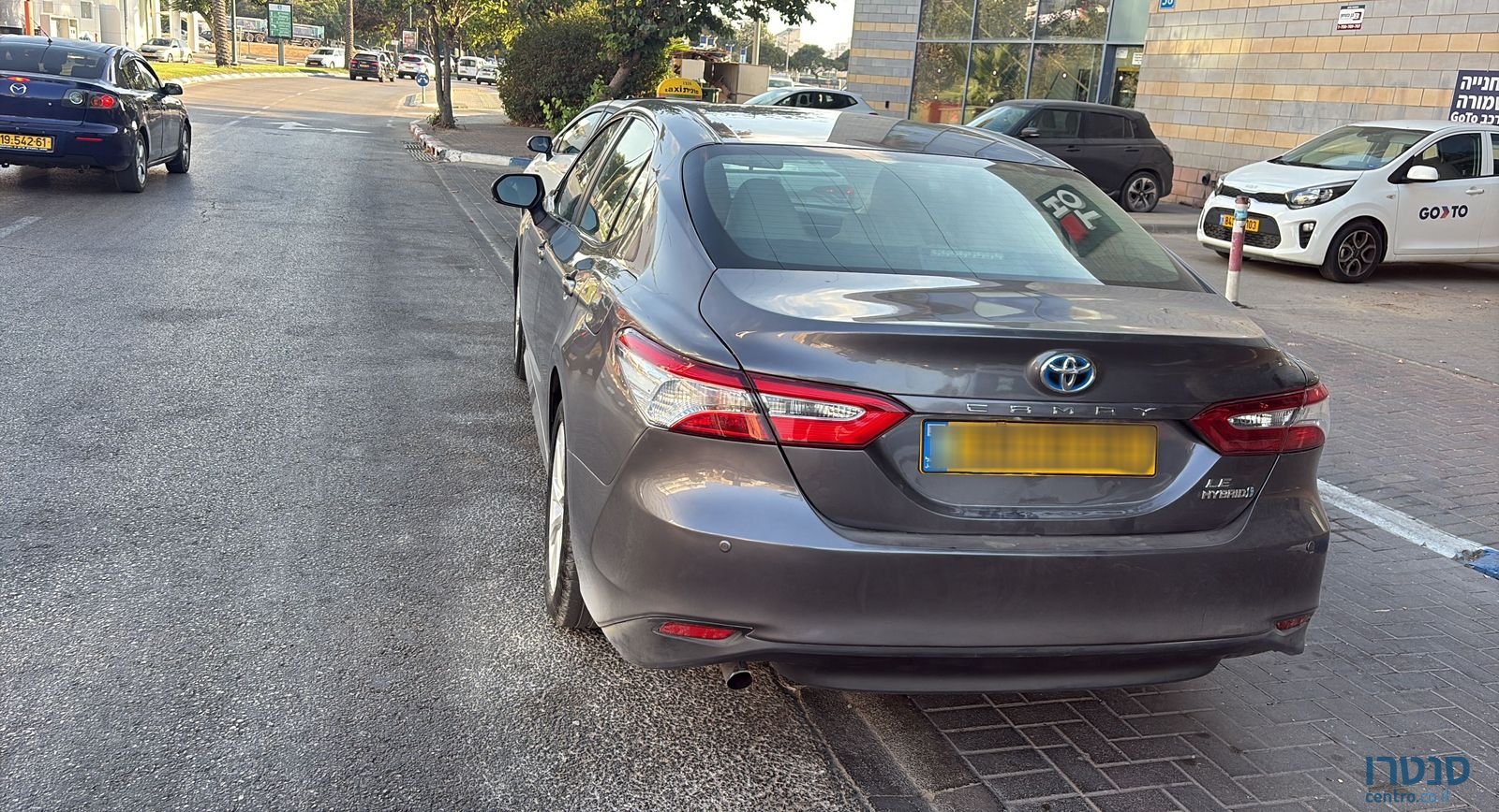 2019' Toyota Camry טויוטה קאמרי photo #3