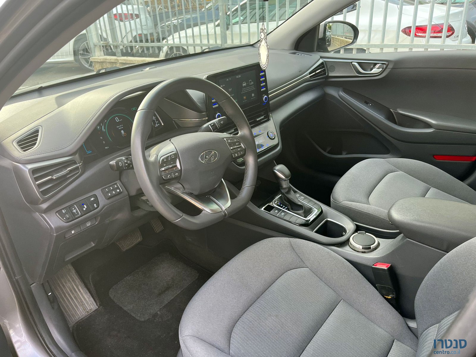 2020' Hyundai Ioniq photo #6