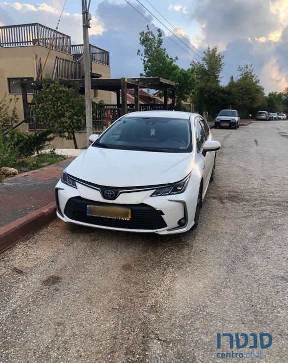 2019' Toyota Corolla טויוטה קורולה photo #3