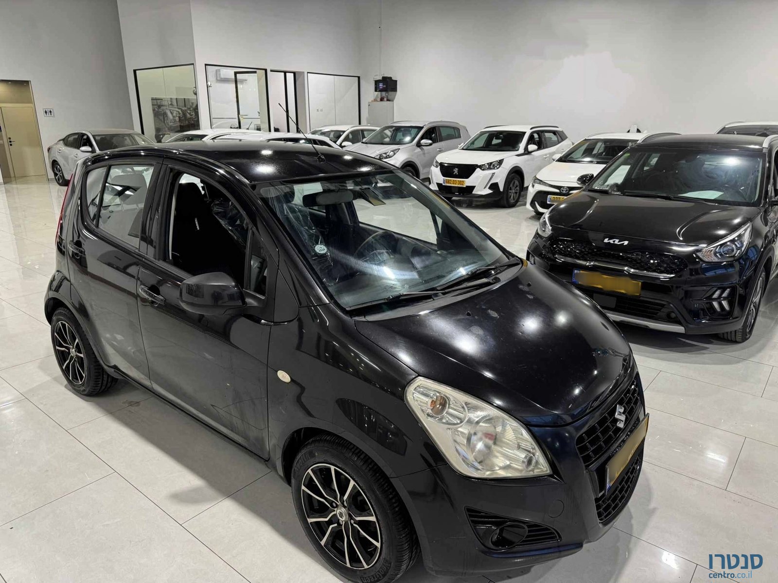 2015' Suzuki Splash photo #2