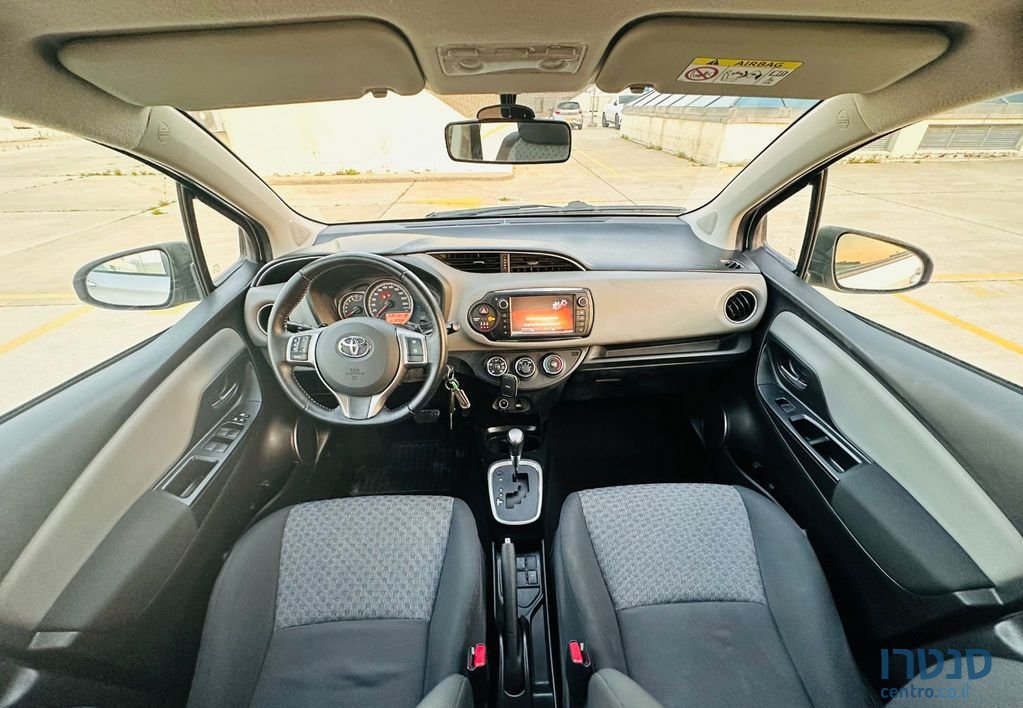 2015' Toyota Yaris טויוטה יאריס photo #6
