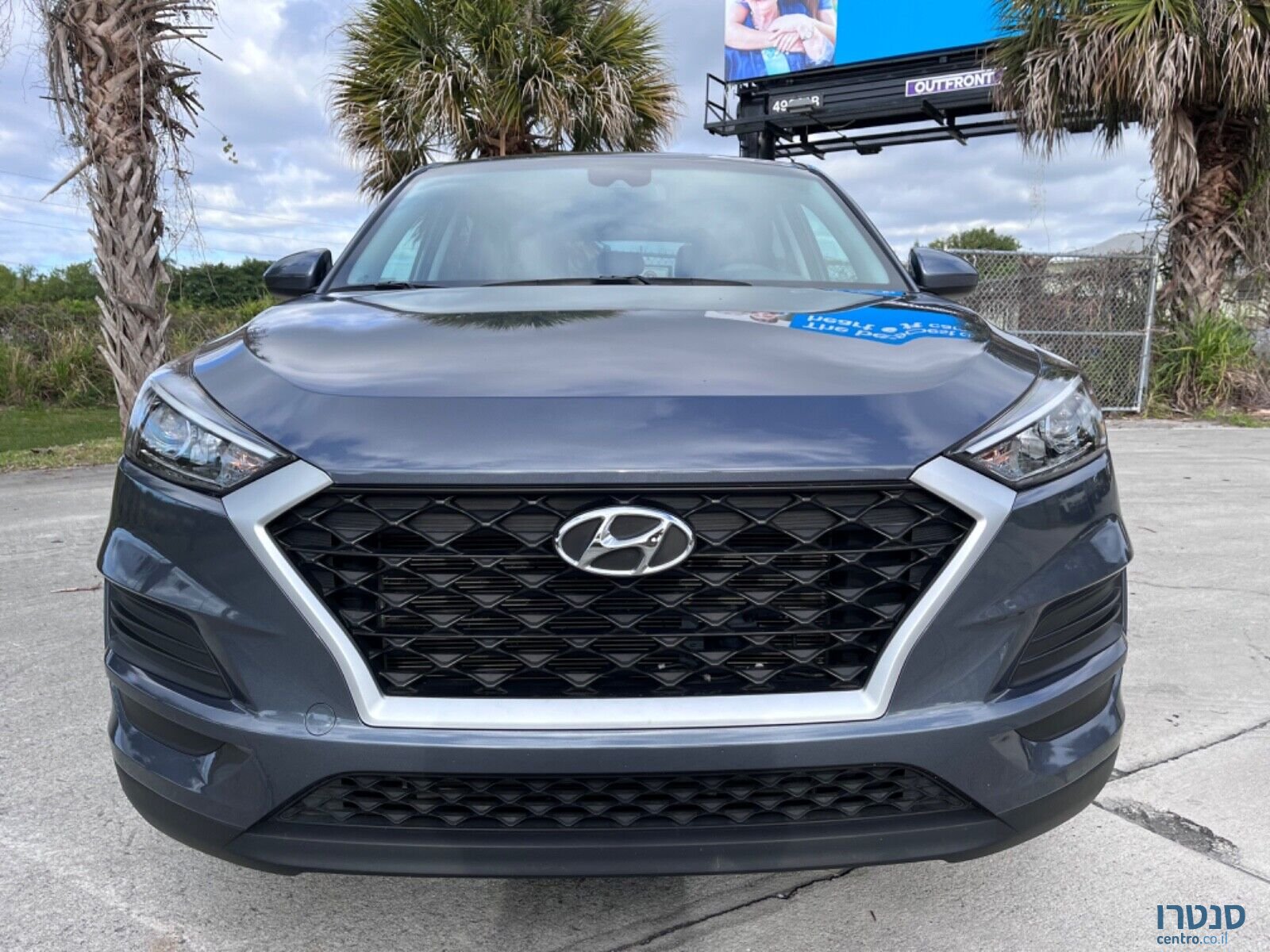 2021' Hyundai Tucson photo #2