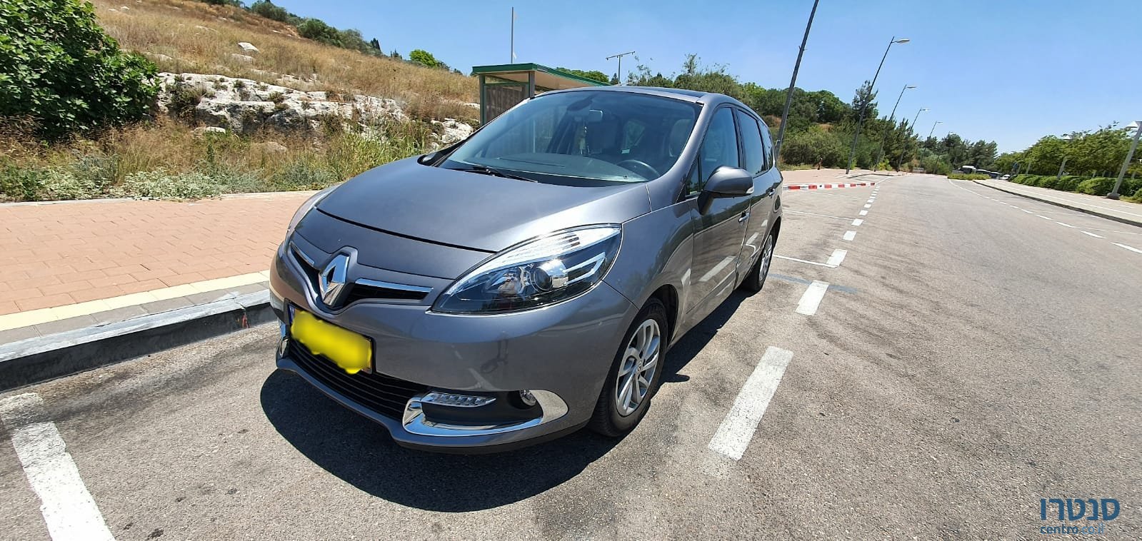 2013' Renault Grand Scenic photo #3