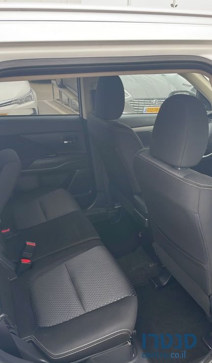2018' Mitsubishi Outlander מיצובישי אאוטלנדר photo #1