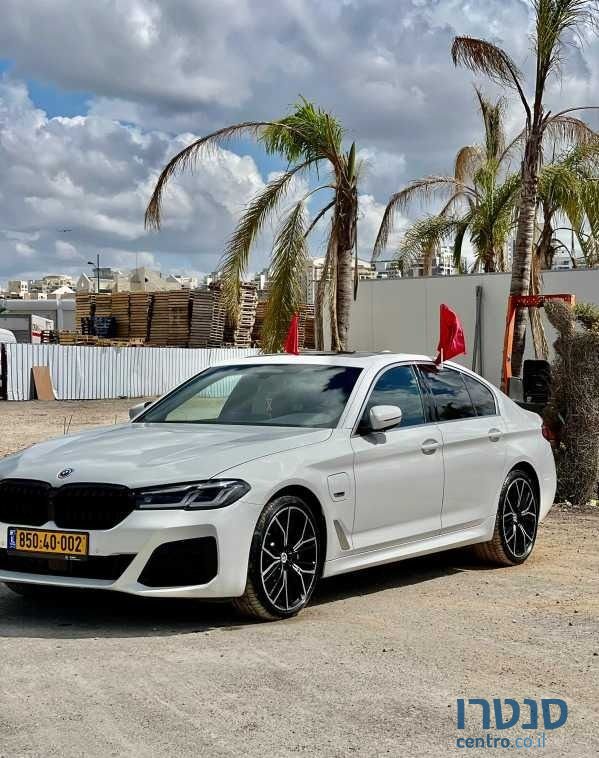 2022' BMW 5 Series ב.מ.וו סדרה 5 photo #3