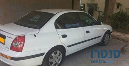 2004' Hyundai Elantra Gl 1600 photo #2