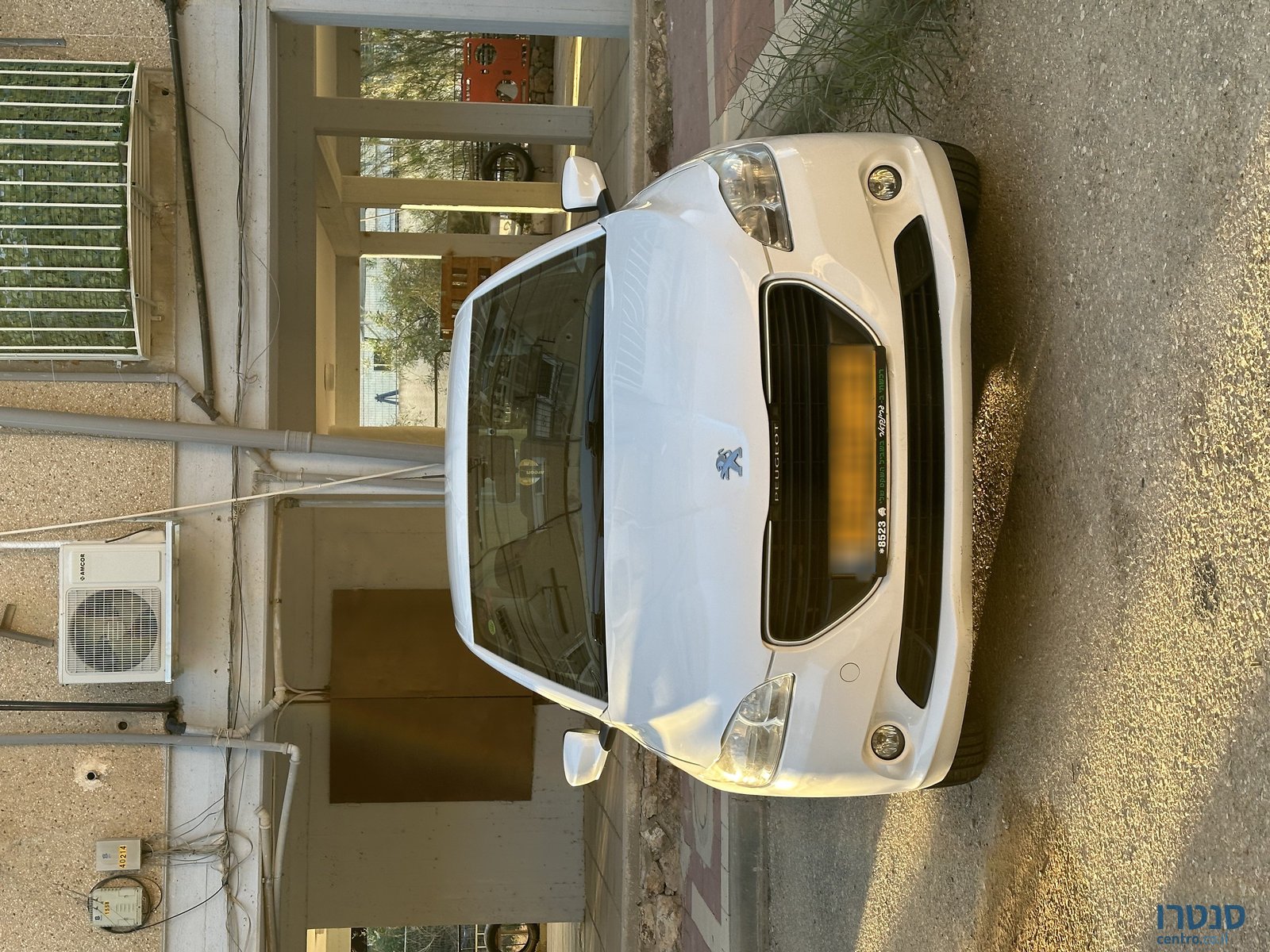 2016' Peugeot 301 photo #2