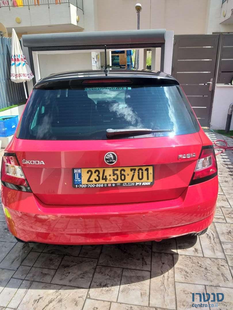 2017' Skoda Fabia סקודה פאביה photo #4
