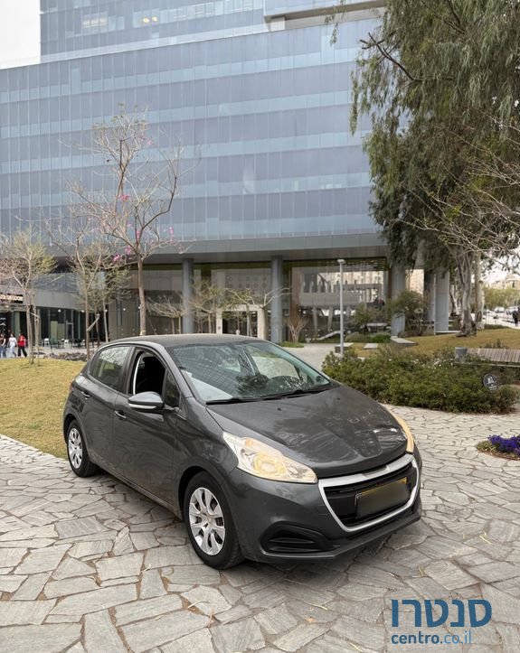 2017' Peugeot 208 פיג'ו photo #2