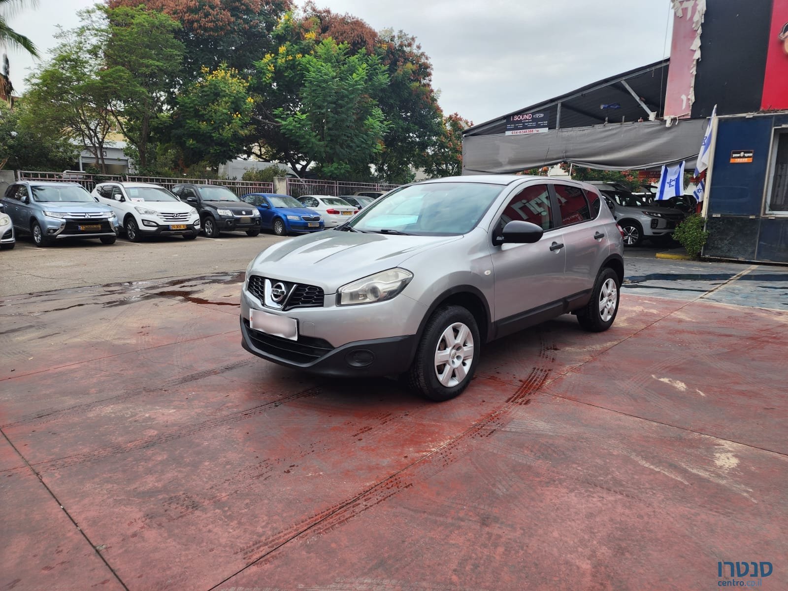 2011' Nissan Qashqai photo #1
