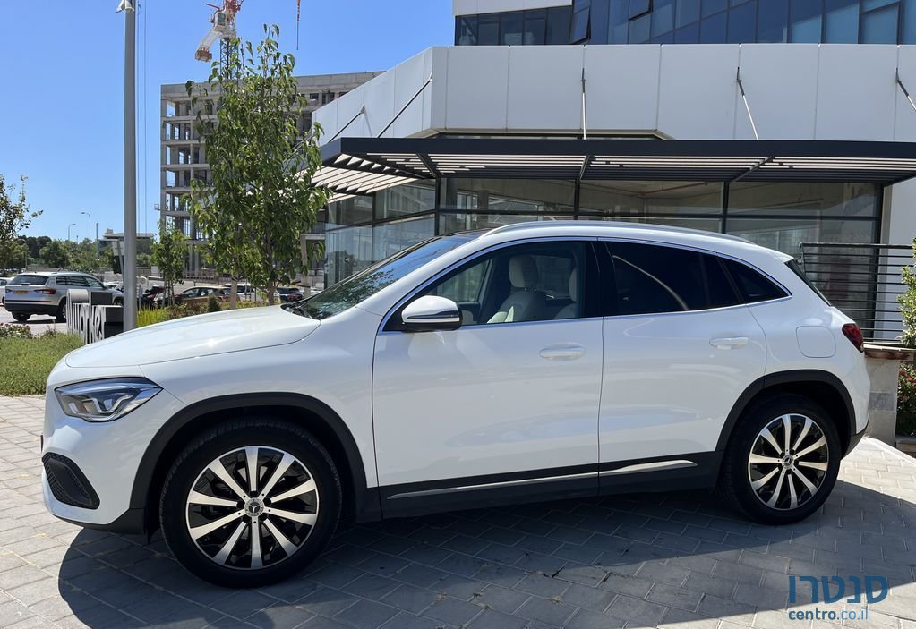2021' Mercedes-Benz Gla מרצדס photo #1