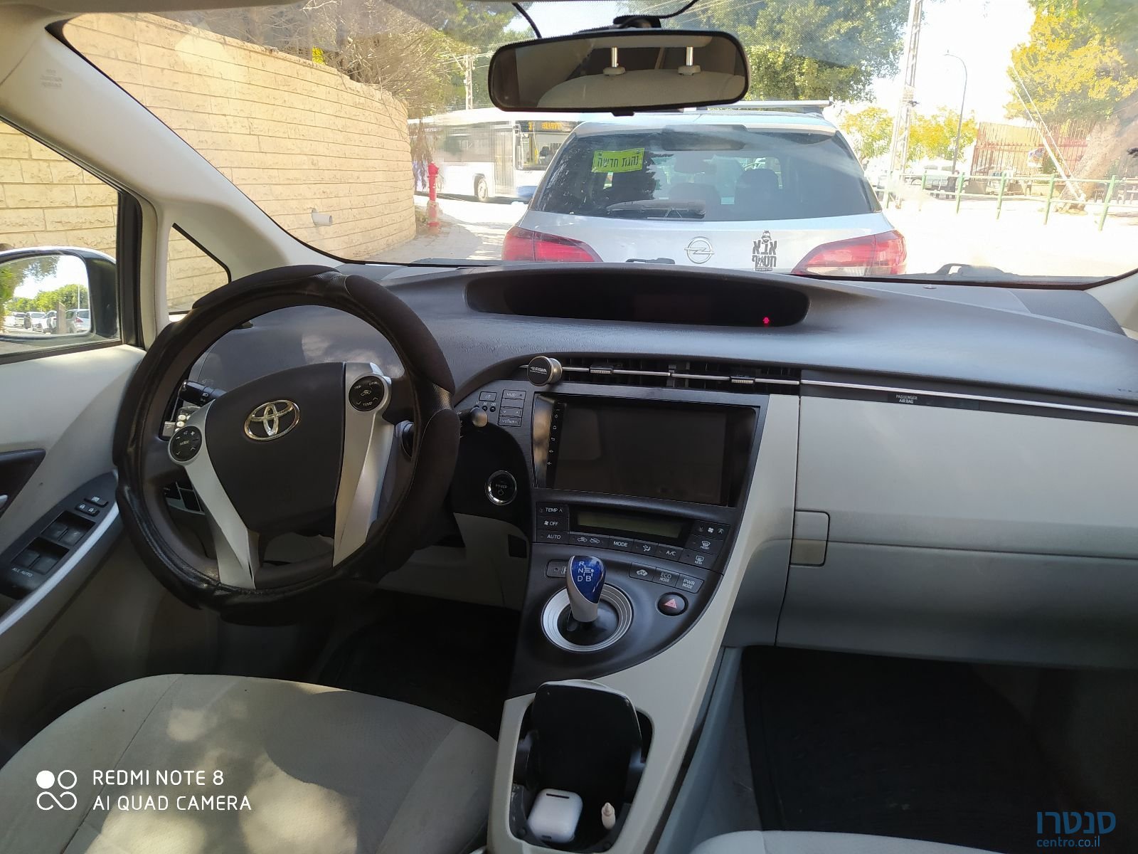 2012' Toyota Prius טויוטה פריוס photo #2