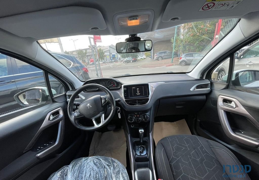 2015' Peugeot 2008 פיג'ו photo #5