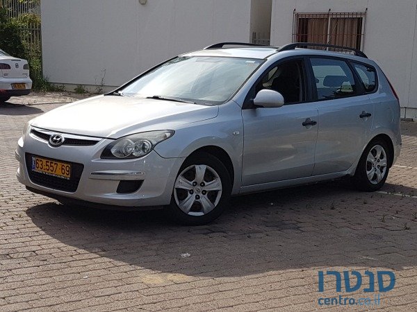 2009' Hyundai i30 photo #1