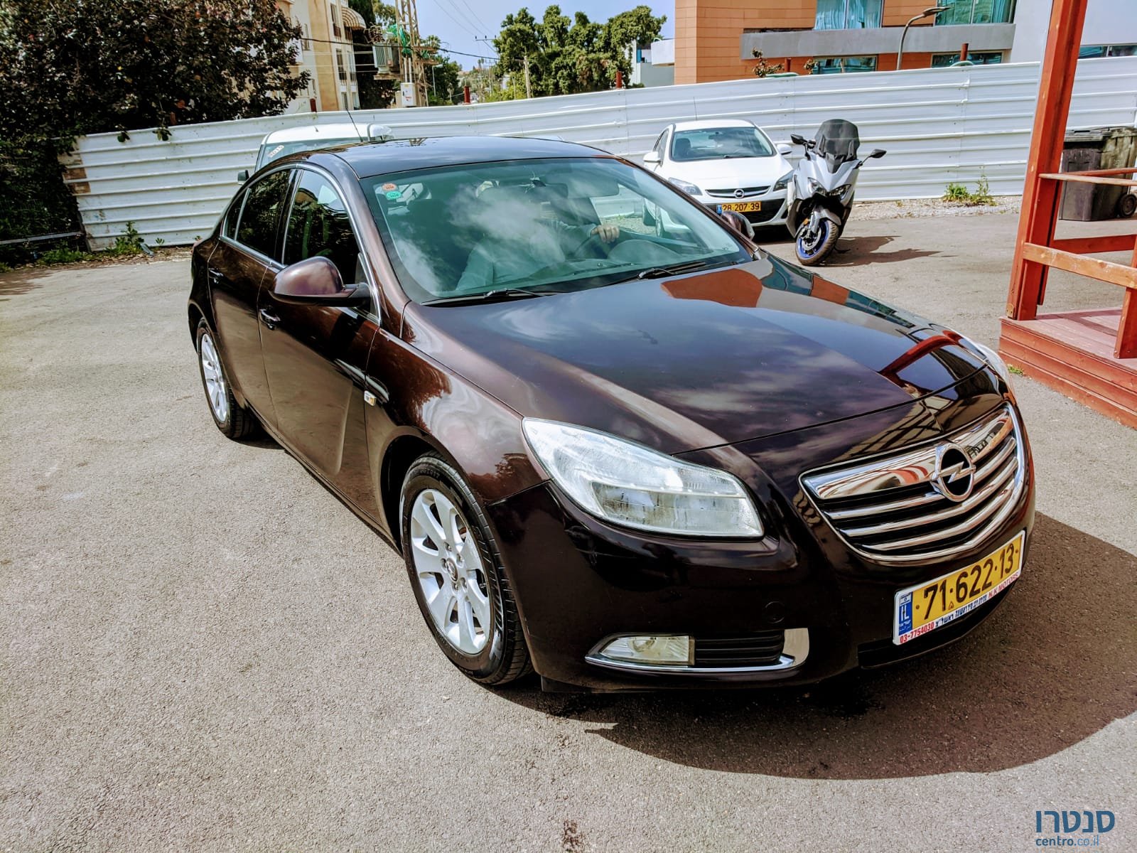 2012' Opel Insignia photo #2