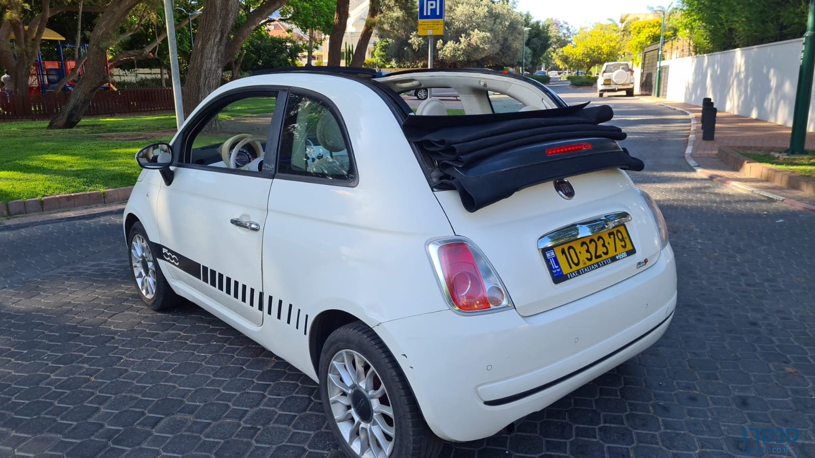 2011' Fiat 500 photo #5