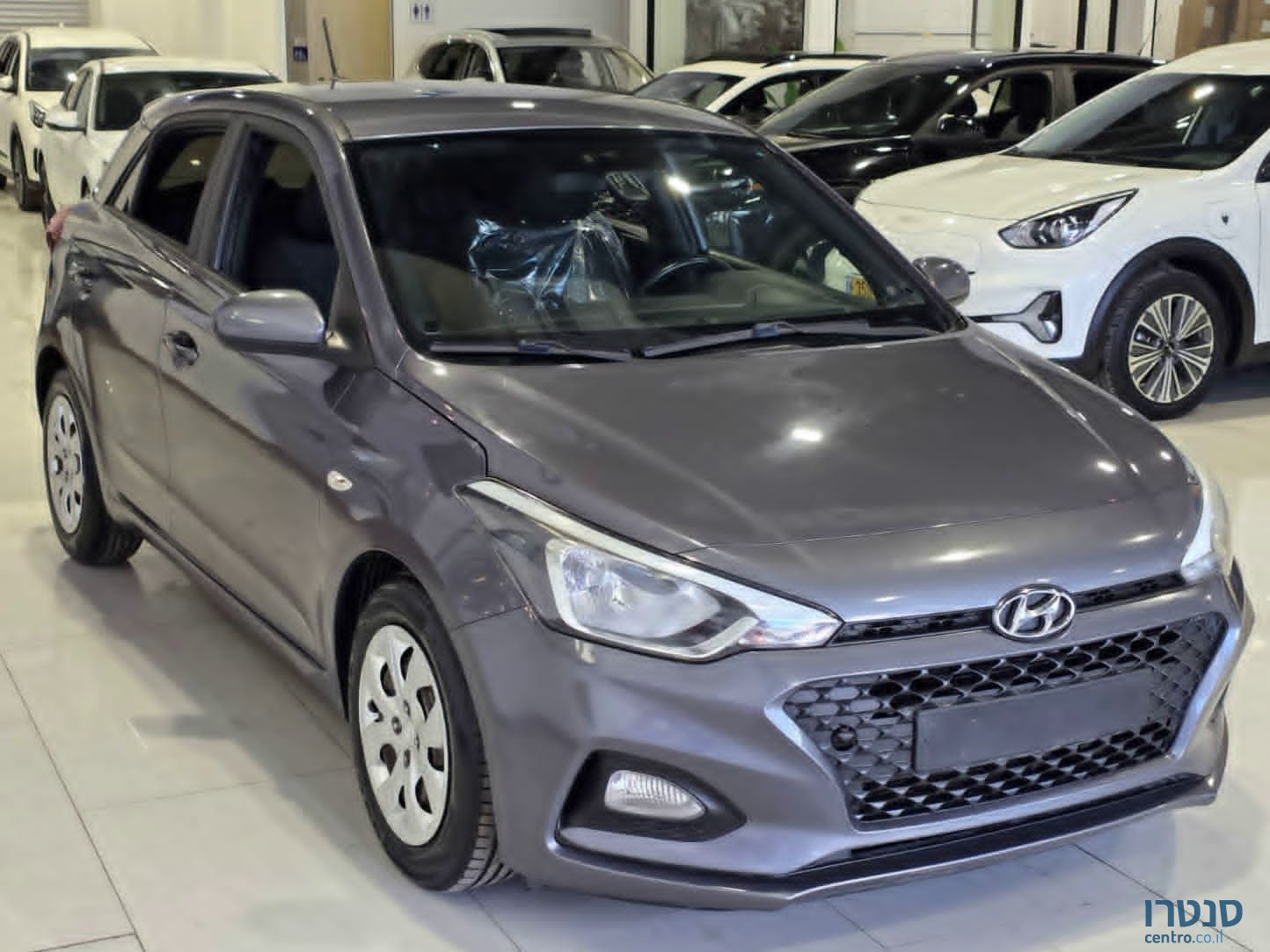 2021' Hyundai i20 photo #2