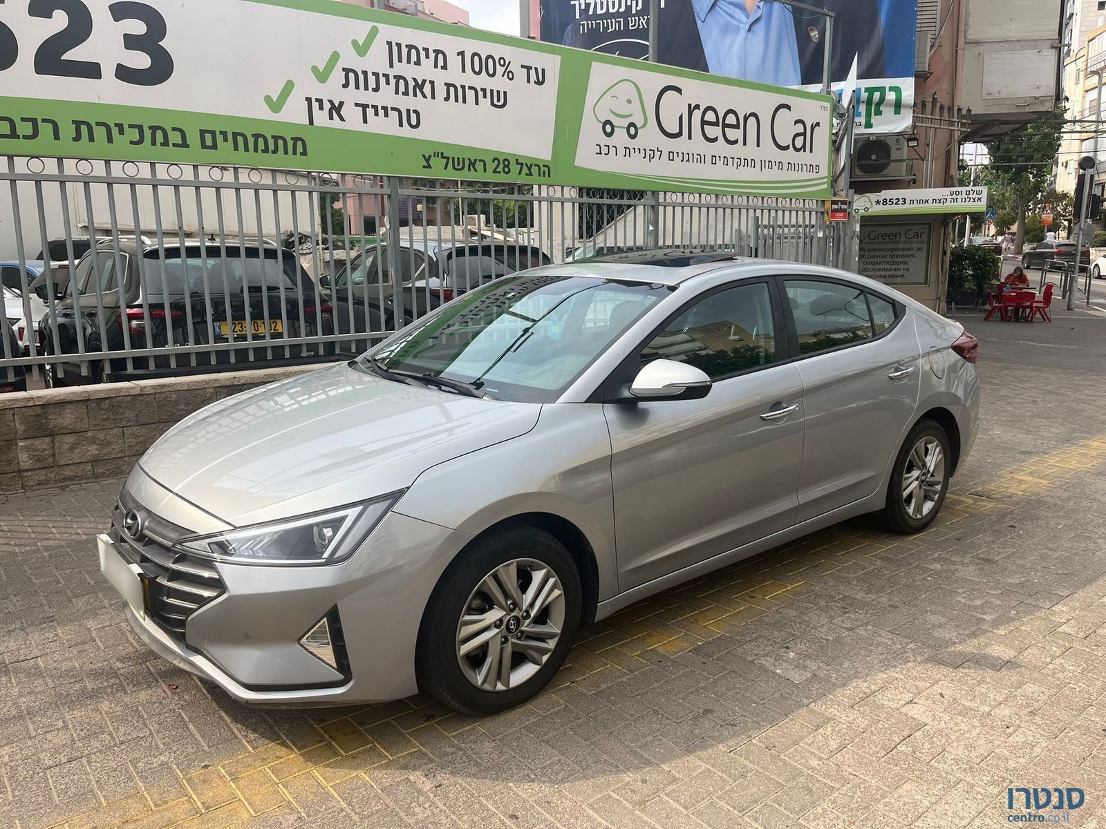 2019' Hyundai Elantra photo #2