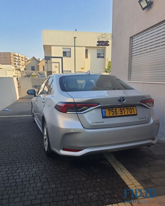 2019' Toyota Corolla טויוטה קורולה photo #4