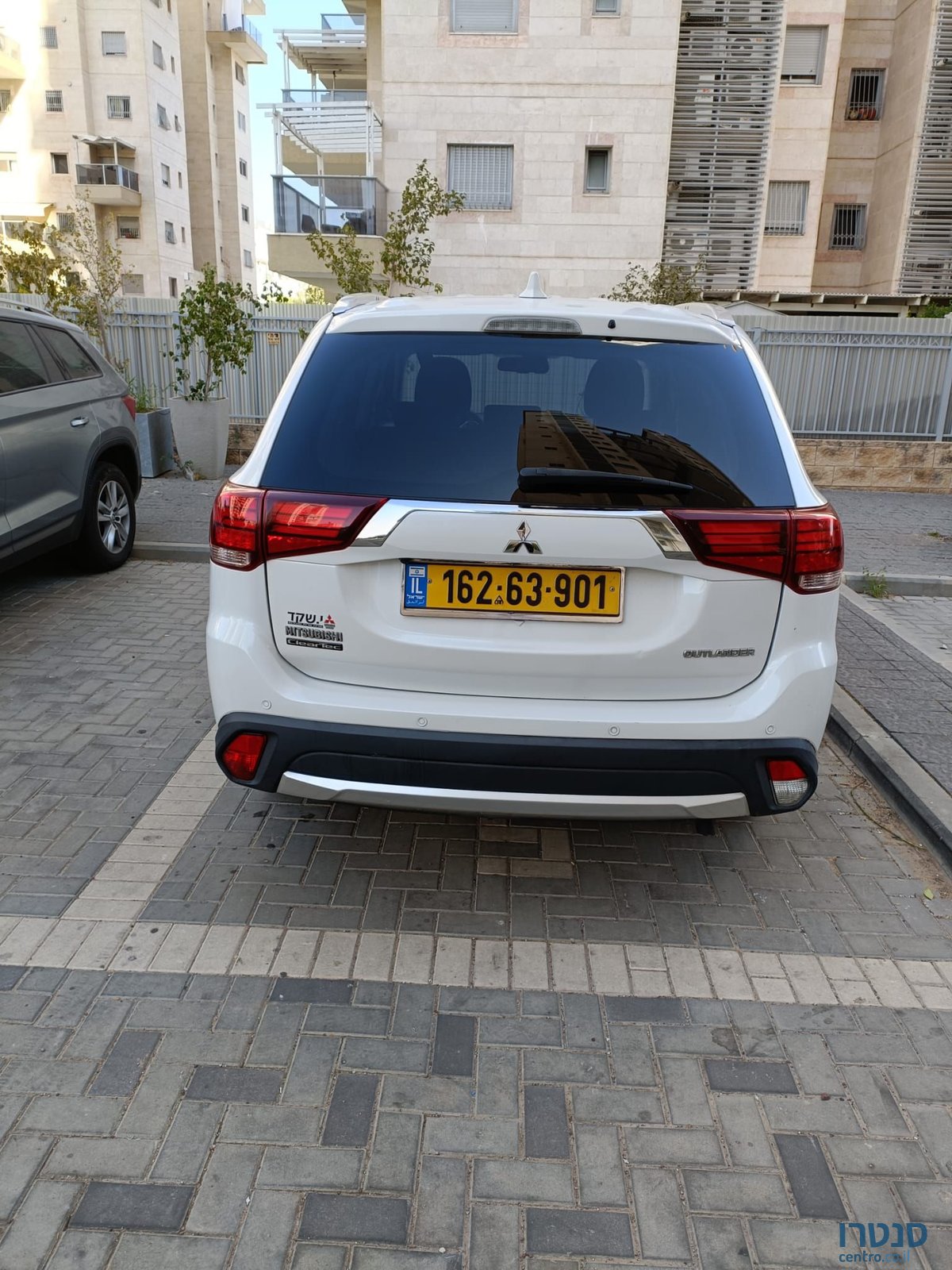 2017' Mitsubishi Outlander מיצובישי אאוטלנדר photo #5