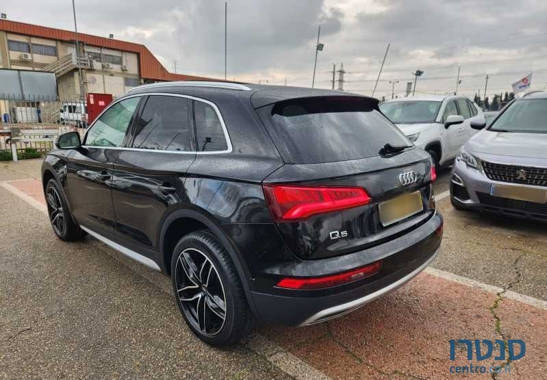 2017' Audi Q5 photo #5