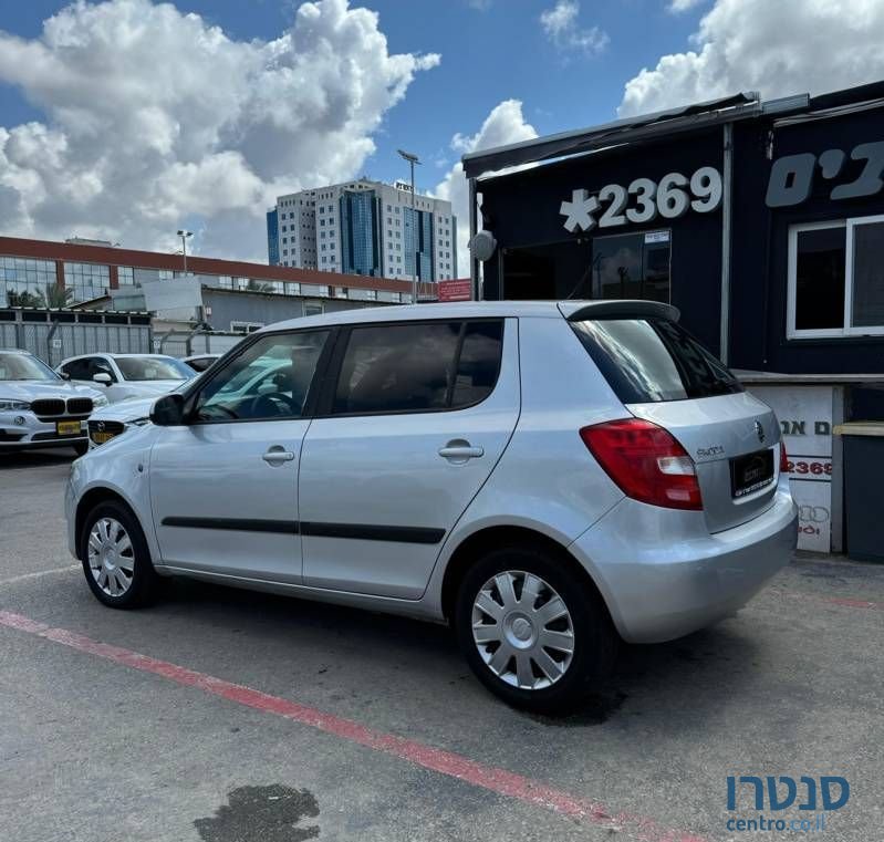 2015' Skoda Fabia סקודה פאביה photo #6