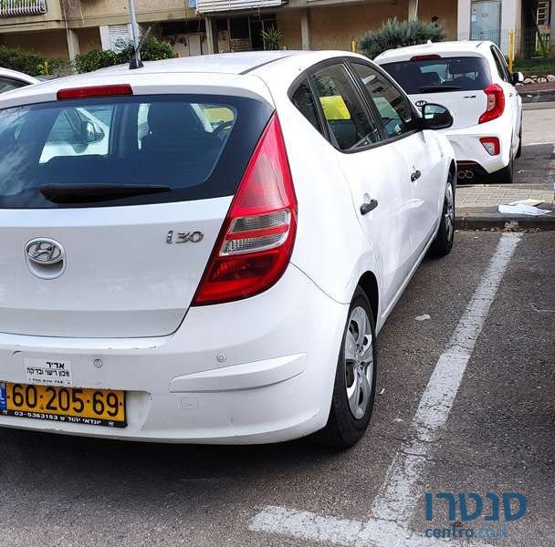 2009' Hyundai I30 יונדאי photo #3