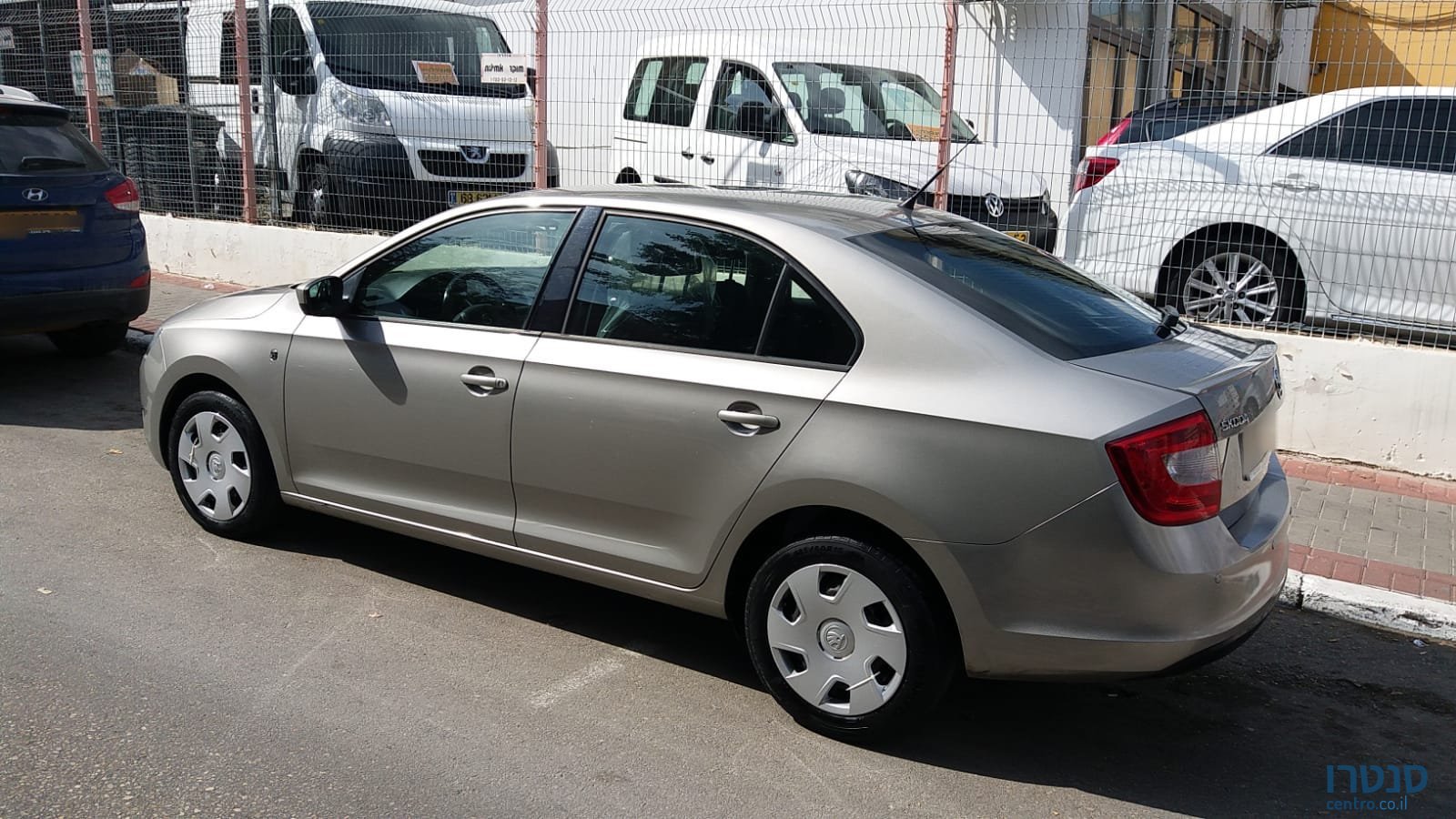 2015' Skoda Rapid photo #3