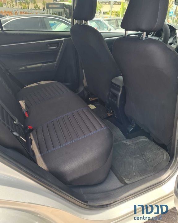 2018' Toyota Corolla טויוטה קורולה photo #1