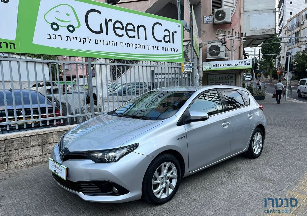 2018' Toyota Auris טויוטה אוריס photo #2