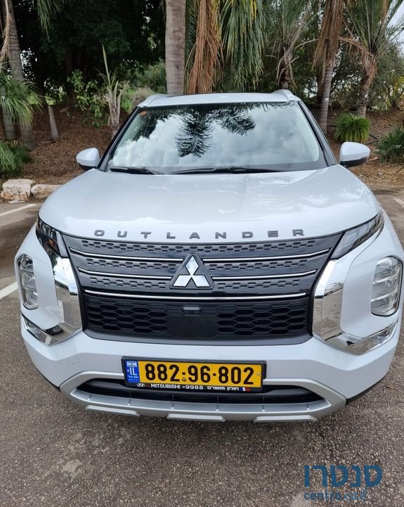 2022' Mitsubishi Outlander מיצובישי אאוטלנדר photo #2