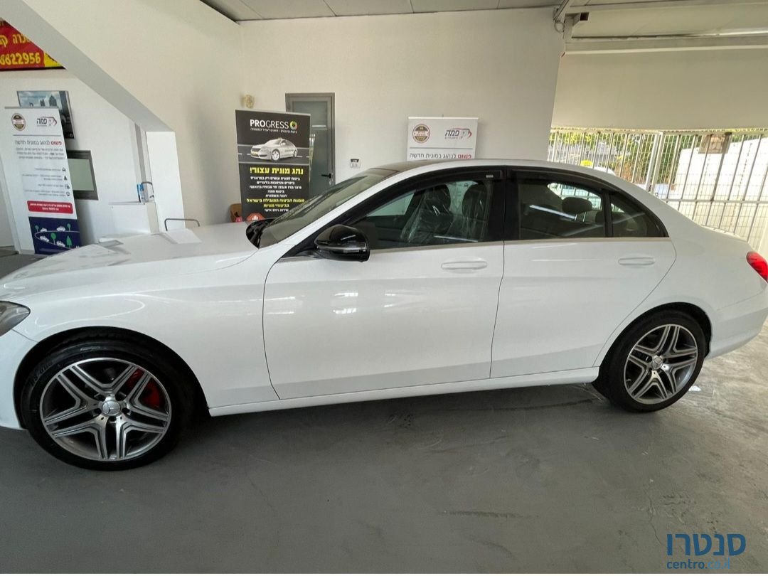 2015' Mercedes-Benz 220 מרצדס photo #3