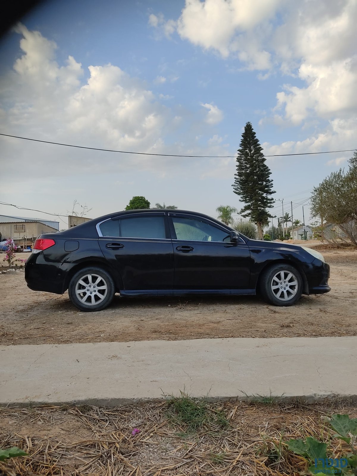 2011' Subaru B4 photo #7