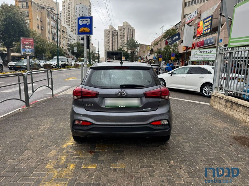 2020' Hyundai i20 photo #5