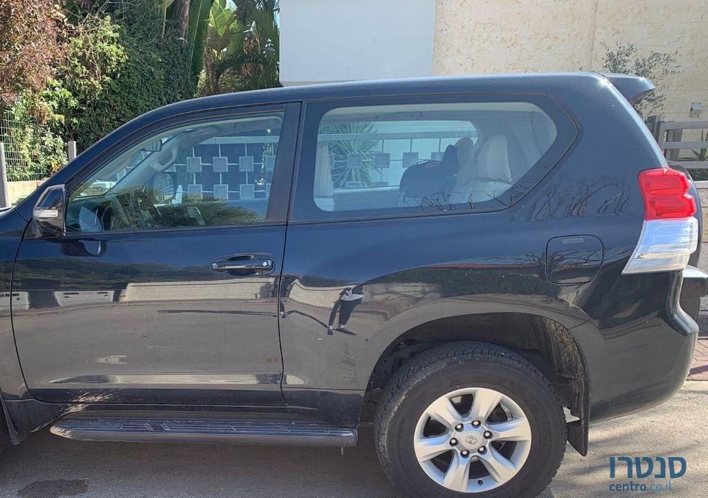 2010' Toyota Land Cruiser טויוטה לנד קרוזר photo #1
