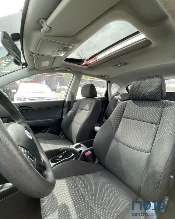 2011' Hyundai i30 יונדאי photo #5