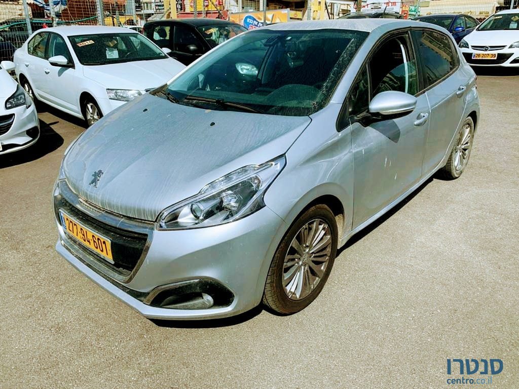 2017' Peugeot 208 photo #2