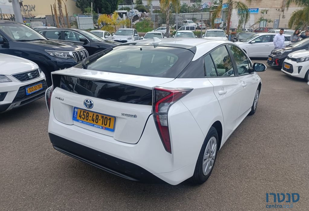 2018' Toyota Prius טויוטה פריוס photo #3
