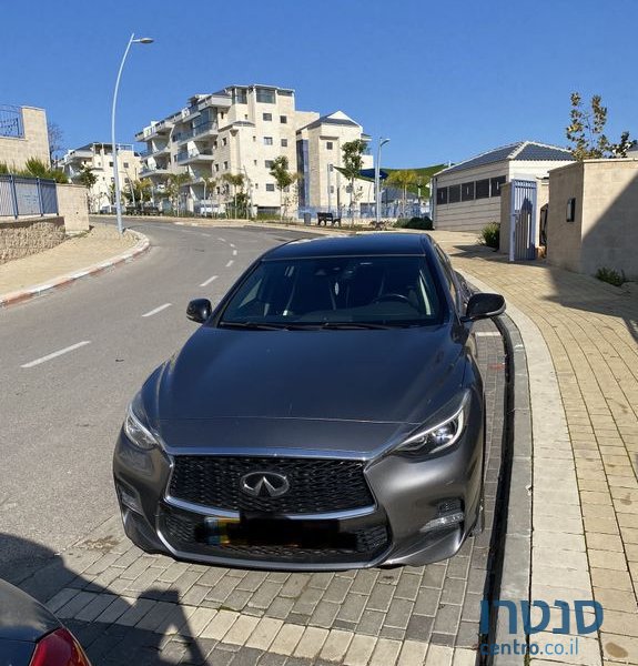 2018' Infiniti Q30 אינפיניטי photo #3