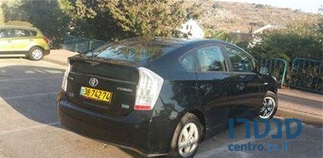 2010' Toyota Prius היברידי photo #3