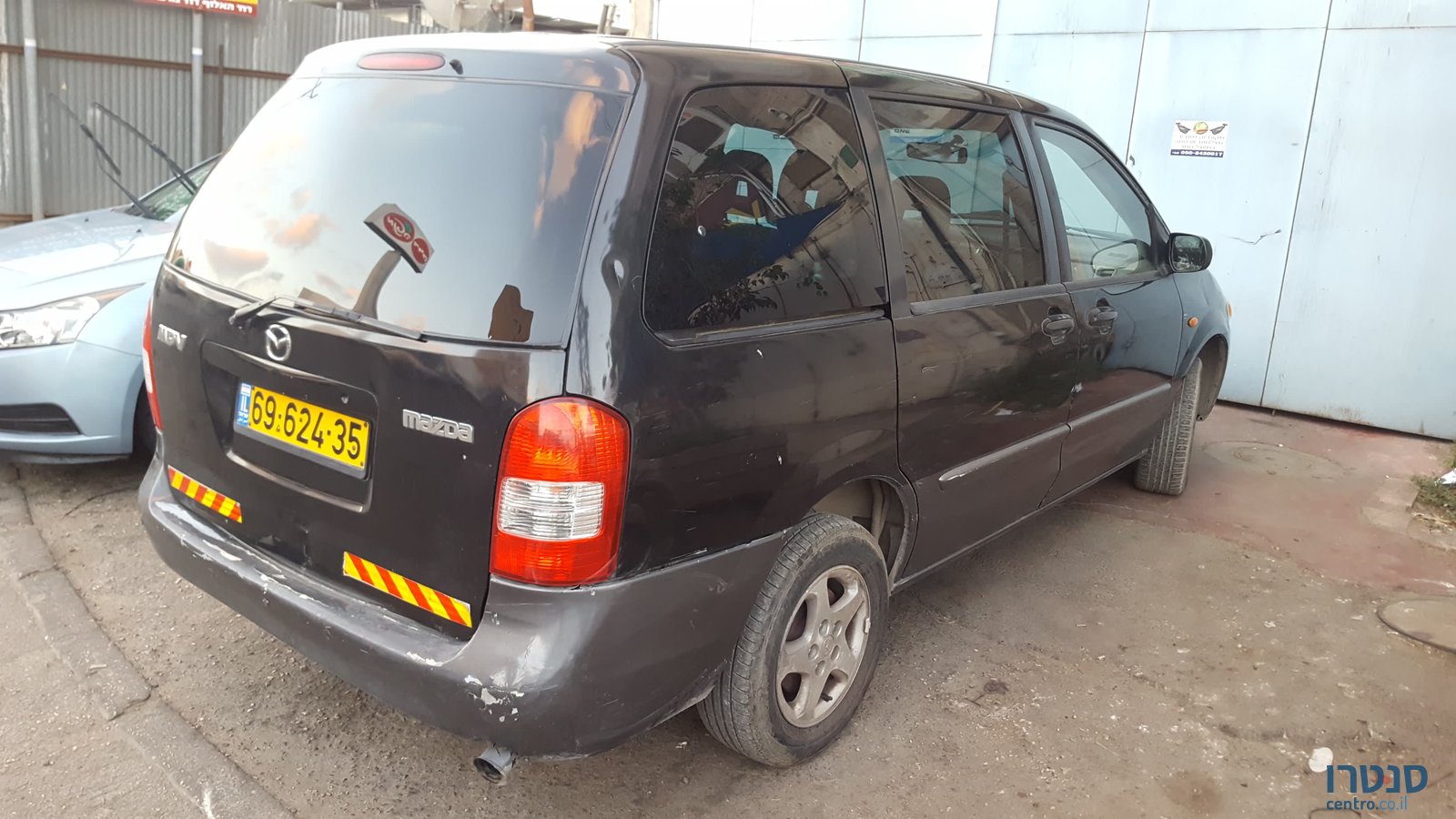 2002' Mazda MPV photo #3