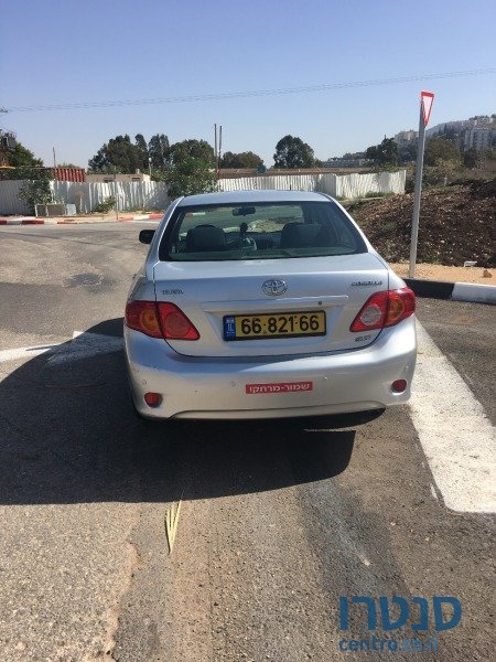 2008' Toyota Corolla photo #2