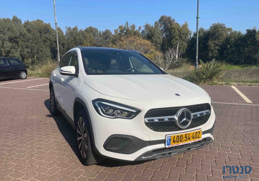 2021' Mercedes-Benz Gla מרצדס photo #1