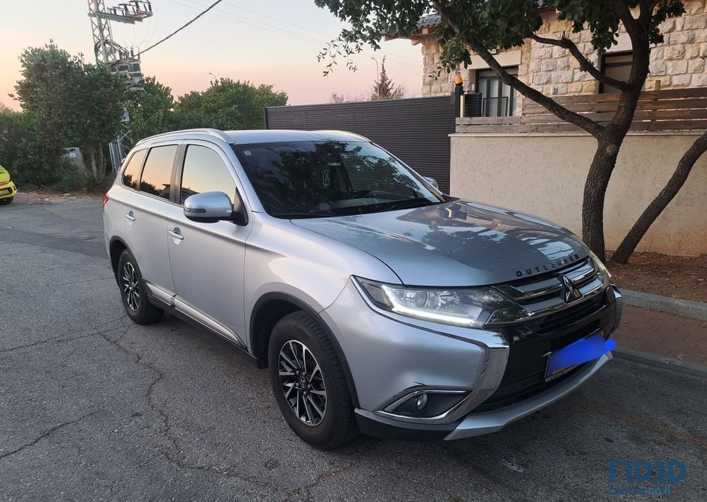 2016' Mitsubishi Outlander מיצובישי אאוטלנדר photo #2
