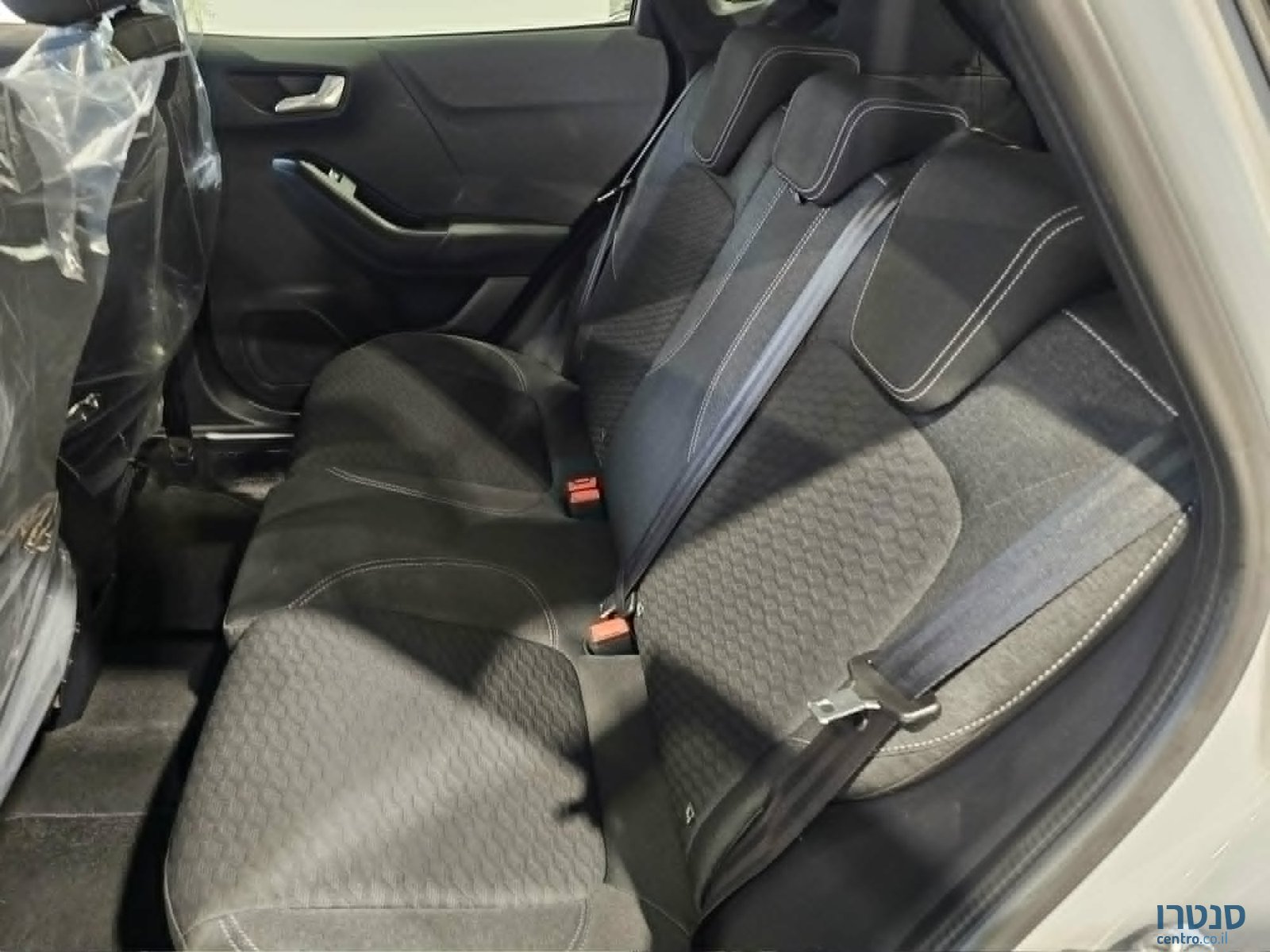 2021' Ford Puma photo #7