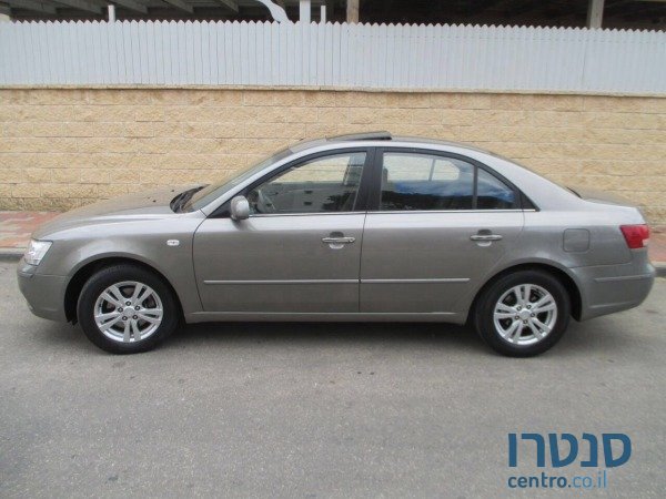 2008' Hyundai Sonata photo #2