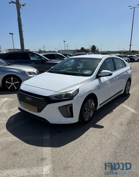 2017' Hyundai Ioniq יונדאי איוניק photo #1