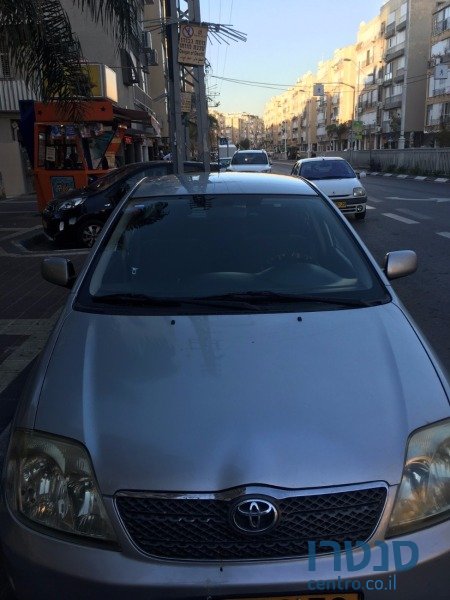 2003' Toyota Corolla photo #2