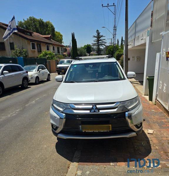 2018' Mitsubishi Outlander מיצובישי אאוטלנדר photo #3