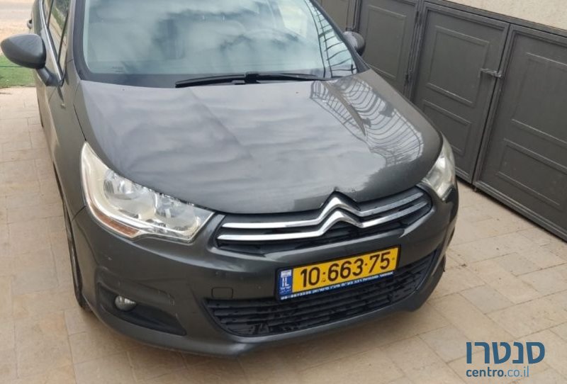 2011' Citroen C4 סיטרואן photo #2